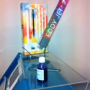 Optional Plexi-glass shelf adding extra bench space